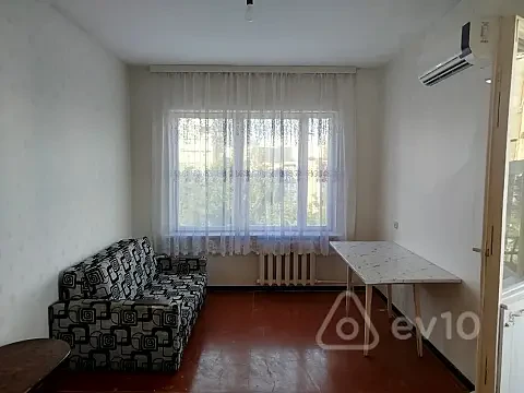 Kirayə verilir 1 otaqlı köhnə tikili 40 m² — Bakı, Xətai 1 otaq 40.00 m²