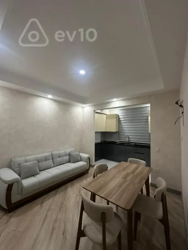 Kirayə verilir 2 otaqlı yeni tikili 60 m²