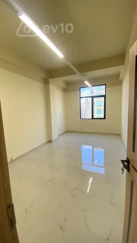Kirayə verilir 2 otaqlı ofis 27 m²