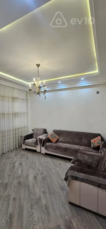 Kirayə verilir 2 otaqlı yeni tikili 75 m²