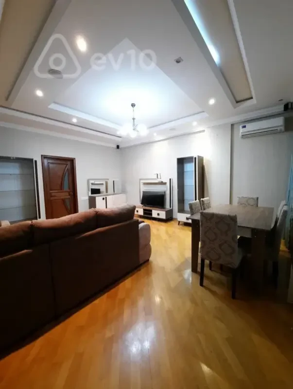 Kirayə verilir 2 otaqlı yeni tikili 90 m²