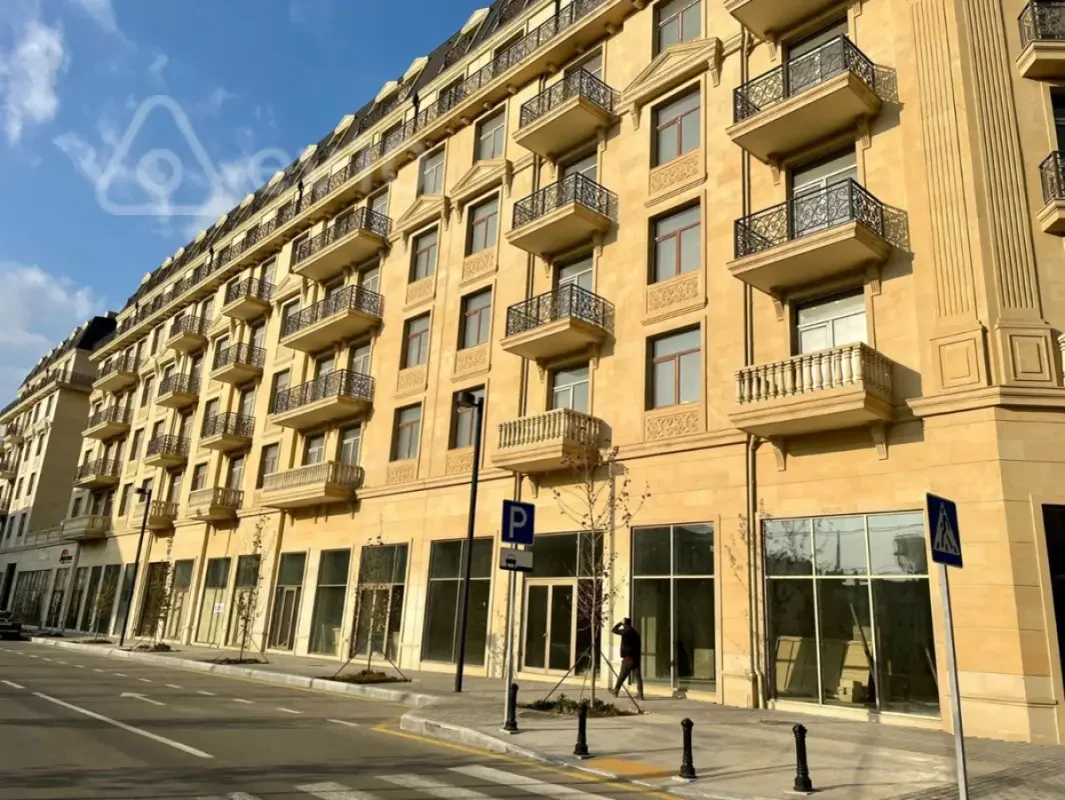 Satılır 3 otaqlı yeni tikili 138.5 m²