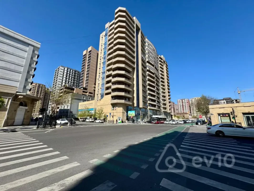 Kirayə verilir 4 otaqlı ofis 119 m²