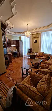 Satılır 2 otaqlı köhnə tikili 56 m² — Bakı, Nəsimi 2 otaq 56.00 m²