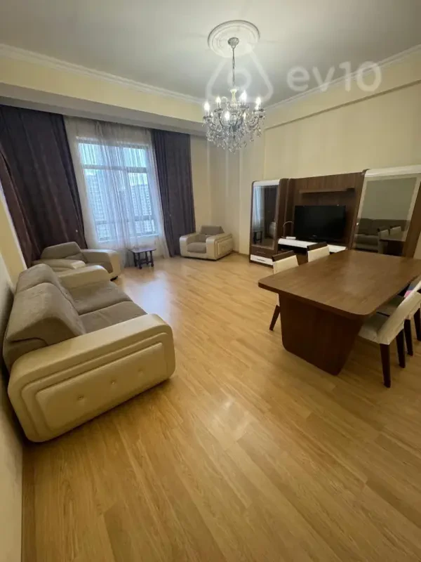 Kirayə verilir 3 otaqlı yeni tikili 121 m²