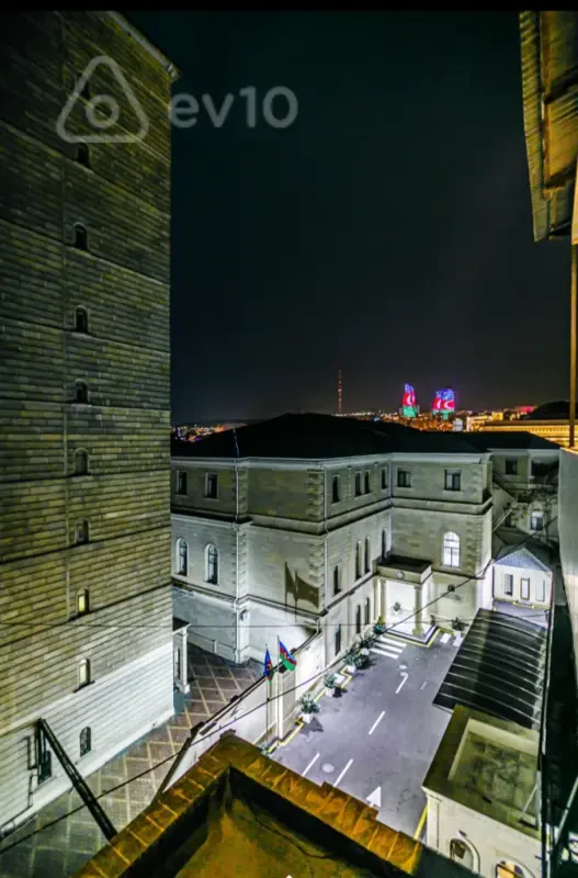 Kirayə verilir 3 otaqlı köhnə tikili 100 m²