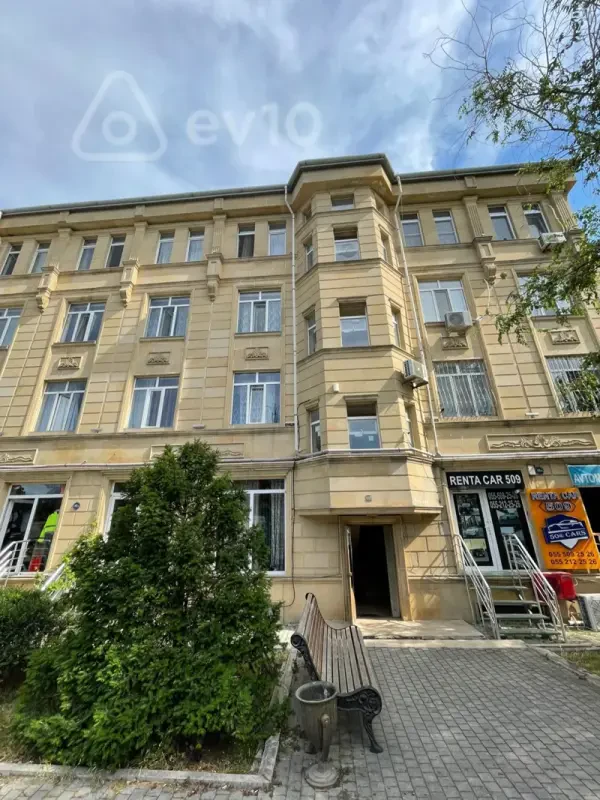 Satılır mənzil 511 m²