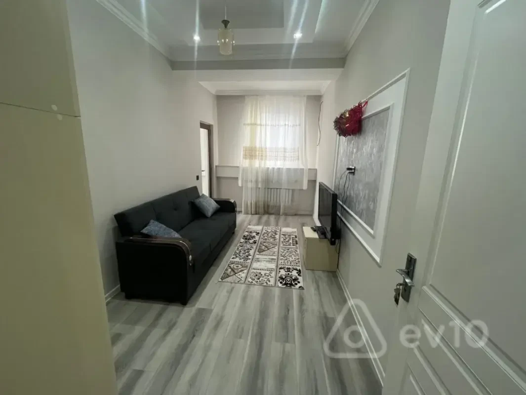 Kirayə verilir 2 otaqlı yeni tikili 75 m²