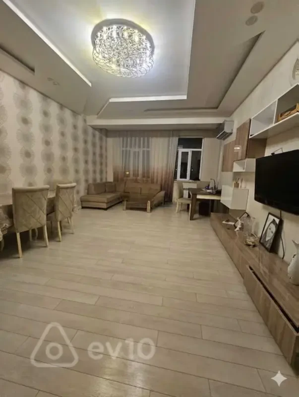 Kirayə verilir 2 otaqlı yeni tikili 90 m²