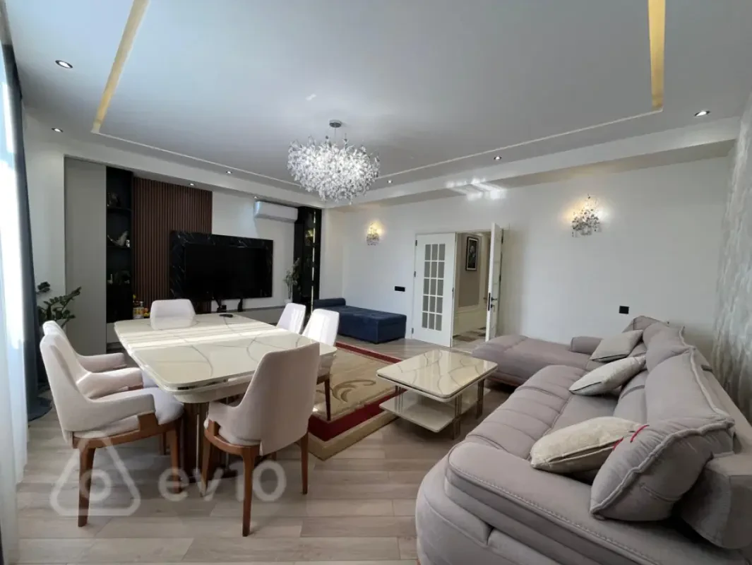 Satılır 3 otaqlı yeni tikili 120 m²