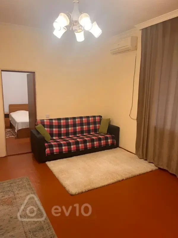 Kirayə verilir 2 otaqlı yeni tikili 60 m²