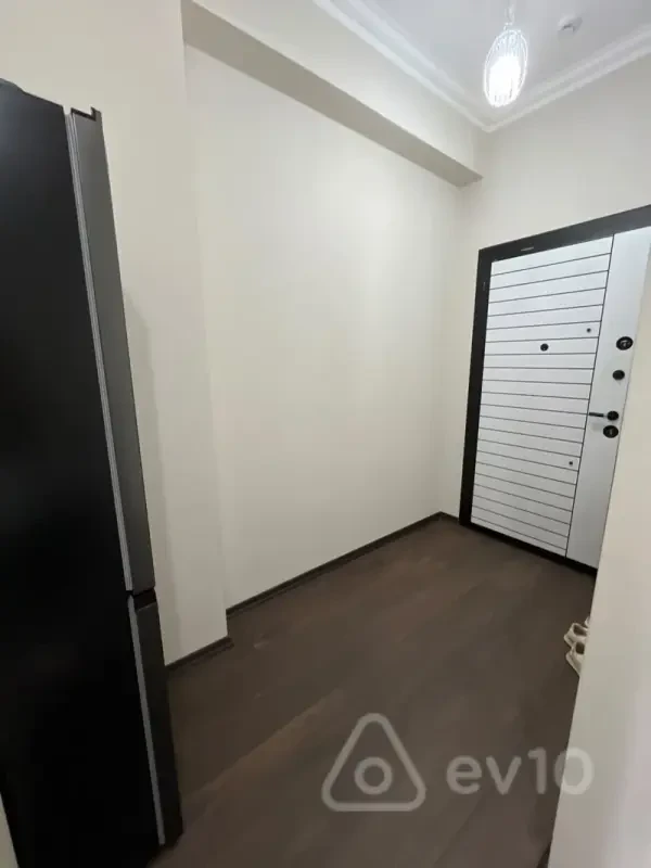 Kirayə verilir 2 otaqlı yeni tikili 53 m²