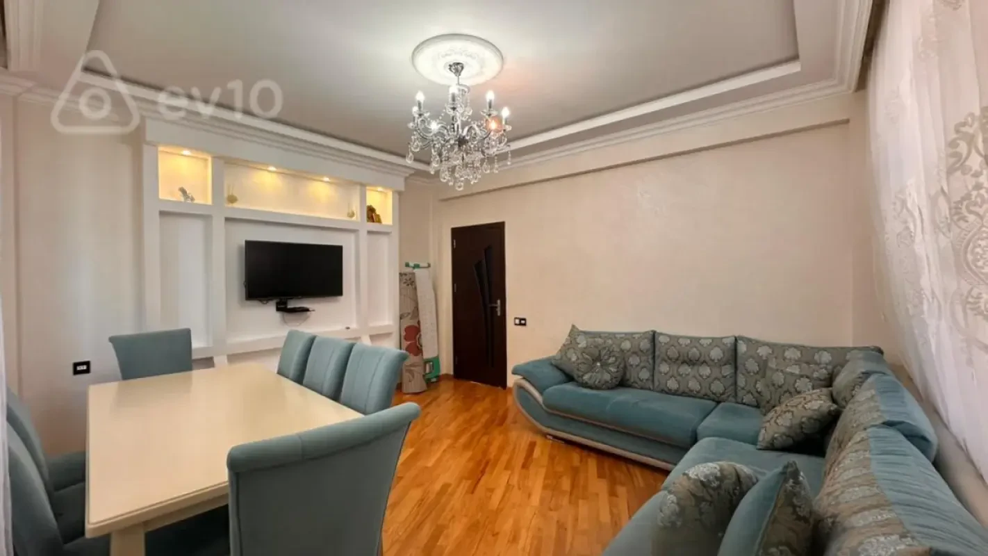 Kirayə verilir 3 otaqlı yeni tikili 100 m²