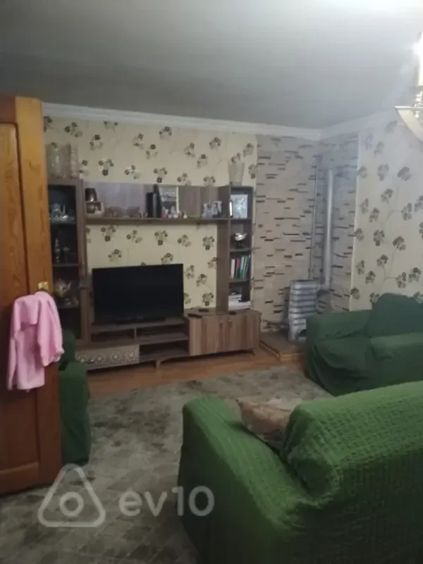 Kirayə verilir 2 otaqlı həyət evi 60 m²