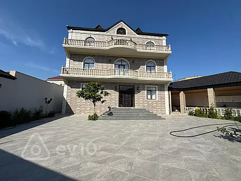 Satılır 8 otaqlı həyət evi 415 m² — Bakı, Sabunçu 8 otaq 415.00 m²