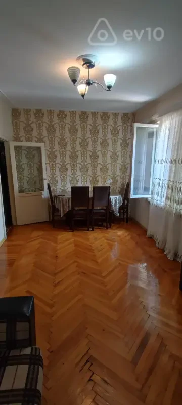 Kirayə verilir 1 otaqlı köhnə tikili 35 m²