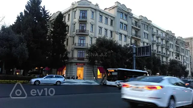 Kirayə verilir 2 otaqlı köhnə tikili 55 m² — Bakı, Səbail 2 otaq 55.00 m²