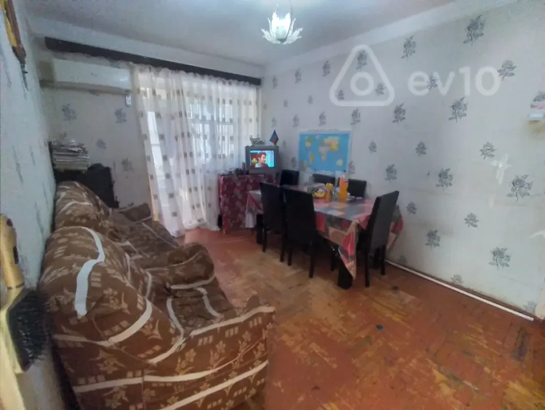 Satılır 2 otaqlı köhnə tikili 48 m²