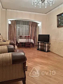 Kirayə verilir 3 otaqlı köhnə tikili 70 m² — Bakı, Nərimanov 3 otaq 70.00 m²