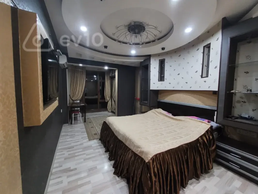 Kirayə verilir 1 otaqlı köhnə tikili 40 m²