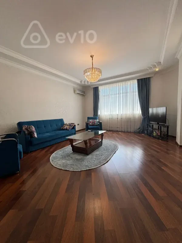 Kirayə verilir 7 otaqlı yeni tikili 250 m²