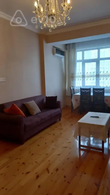 Kirayə verilir 2 otaqlı yeni tikili 75 m²