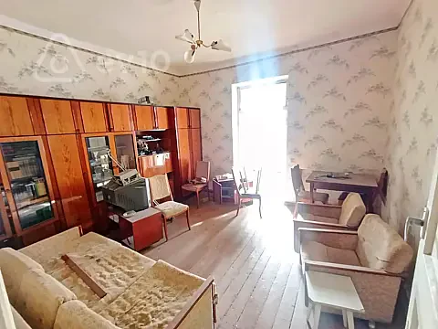 Satılır 2 otaqlı köhnə tikili 45 m² — Gəncə 2 otaq 45.00 m²