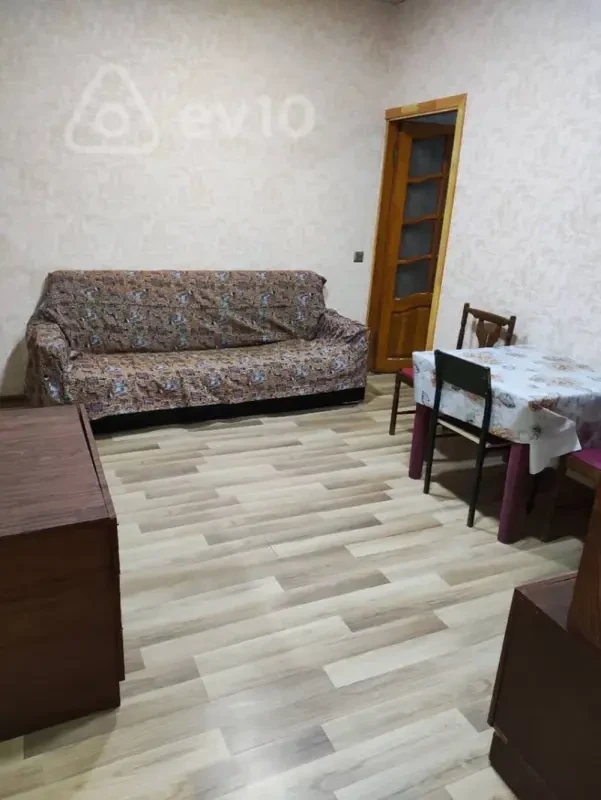 Kirayə verilir 2 otaqlı həyət evi 35 m²