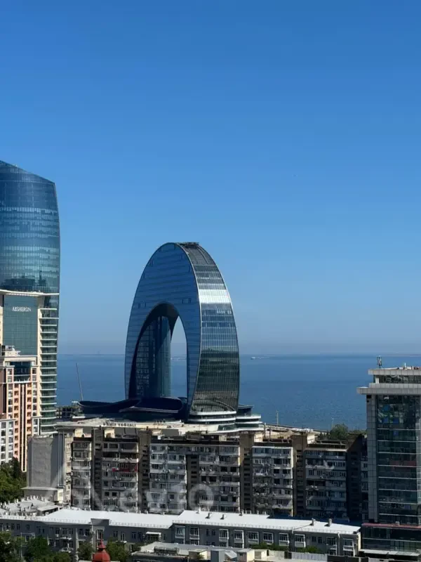 Satılır 2 otaqlı yeni tikili 85 m²