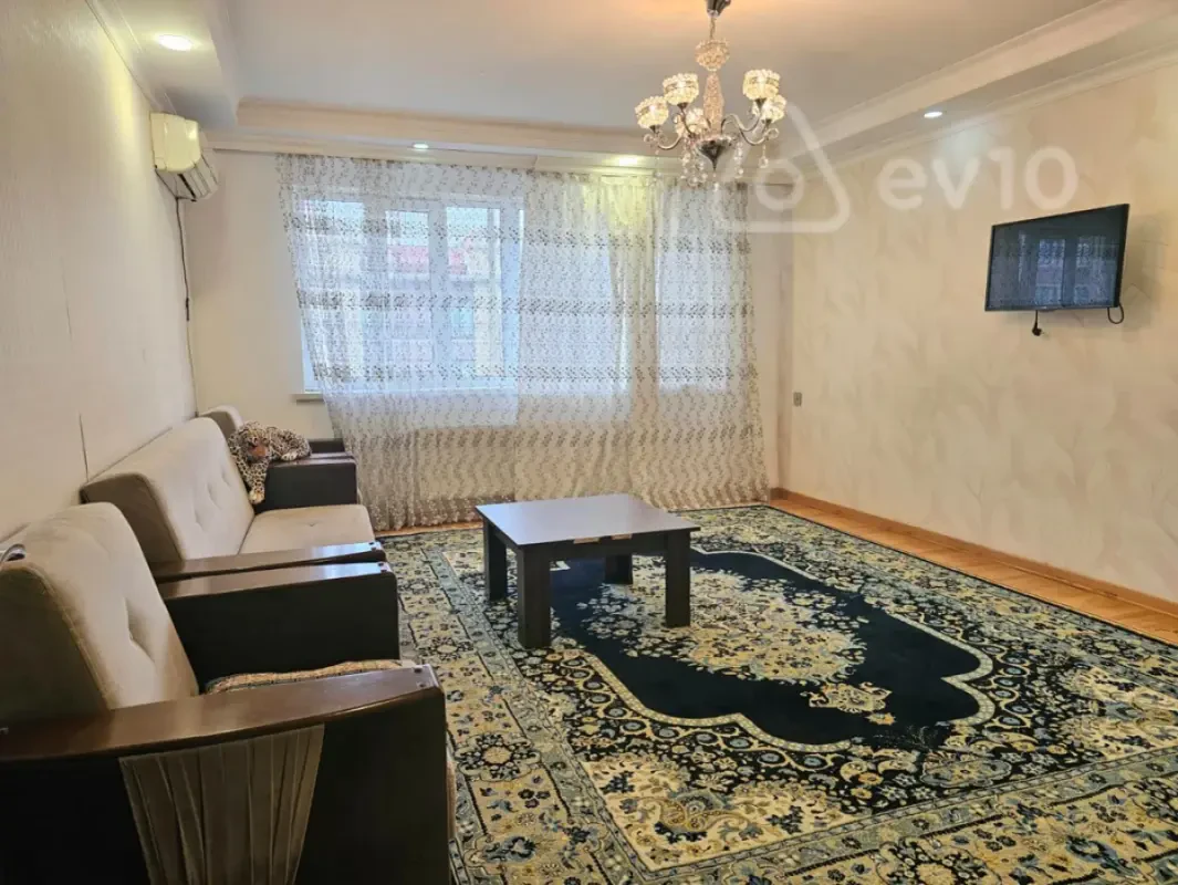 Kirayə verilir 3 otaqlı köhnə tikili 85 m²