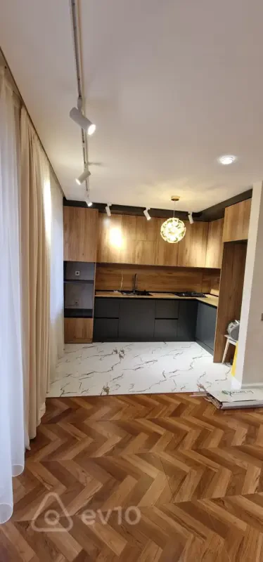 Kirayə verilir 3 otaqlı köhnə tikili 75 m²