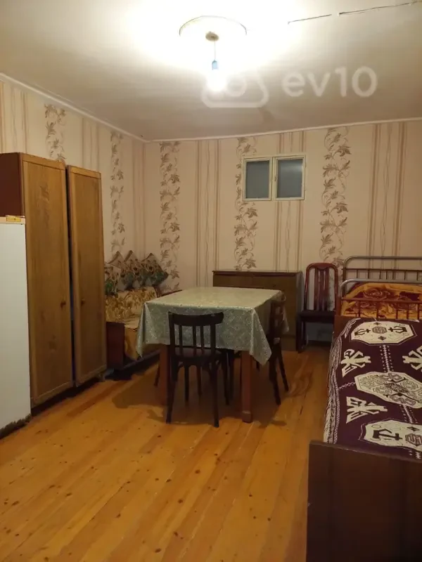 Kirayə verilir 1 otaqlı həyət evi 30 m²