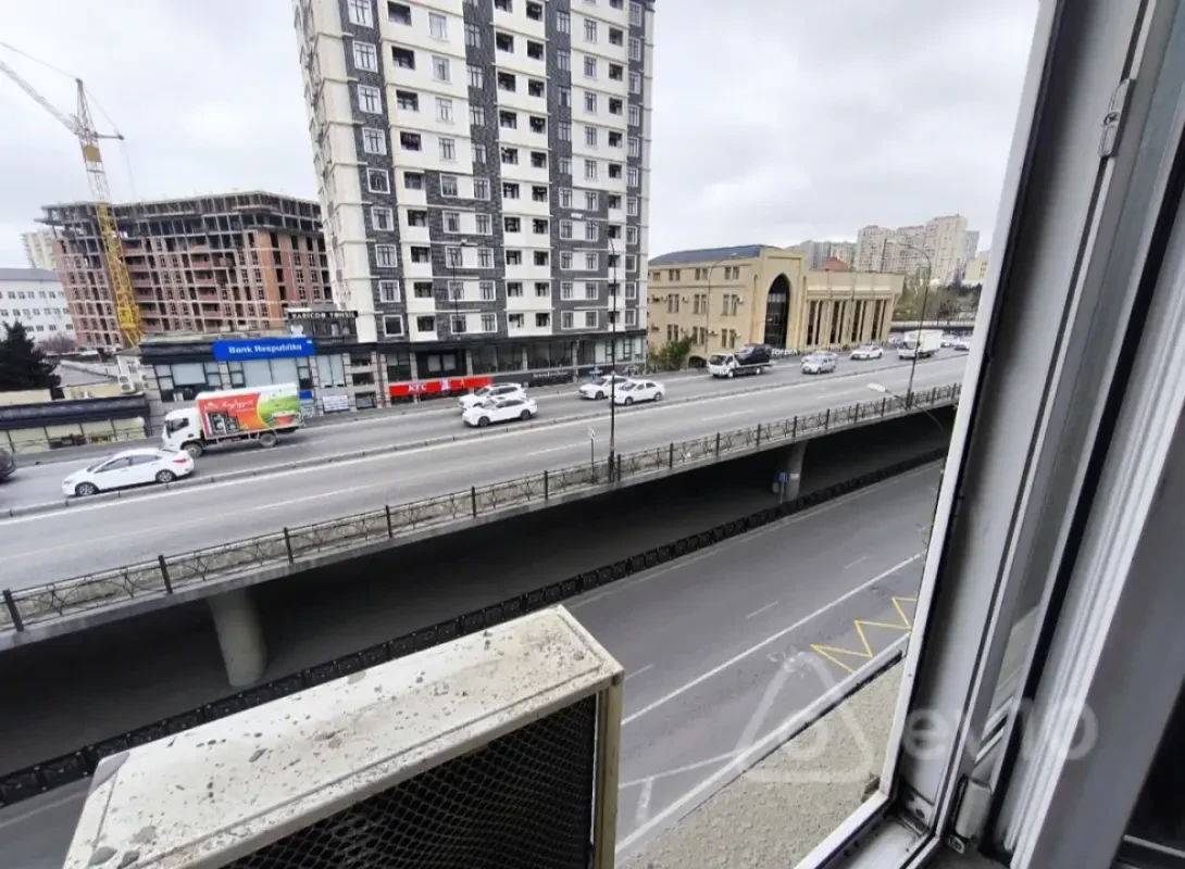 Kirayə verilir 2 otaqlı köhnə tikili 32 m²