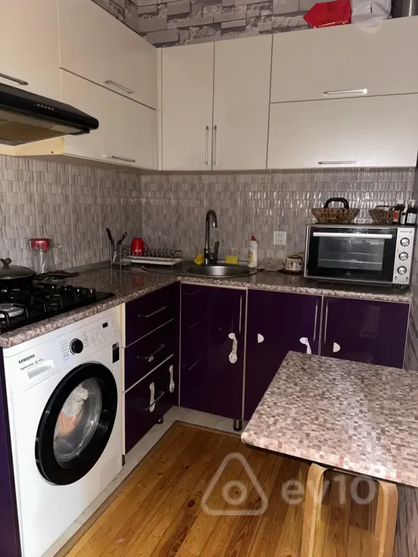 Kirayə verilir 2 otaqlı yeni tikili 62 m²