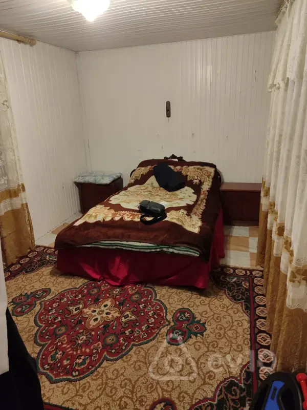 Kirayə verilir 2 otaqlı köhnə tikili 60 m²