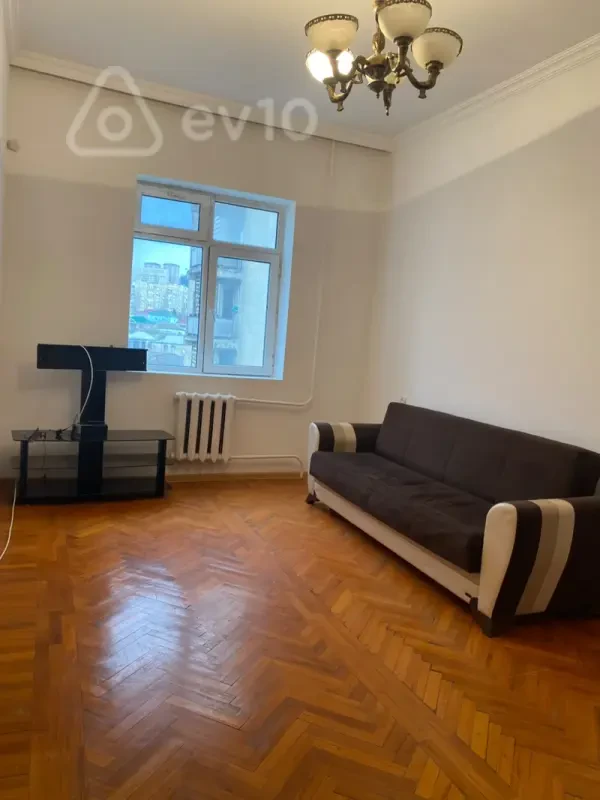 Kirayə verilir 2 otaqlı yeni tikili 65 m²