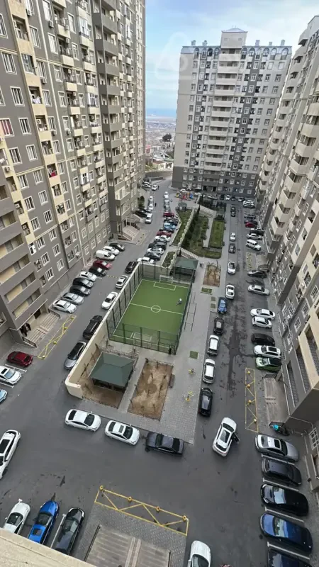 Kirayə verilir 3 otaqlı yeni tikili 90 m²