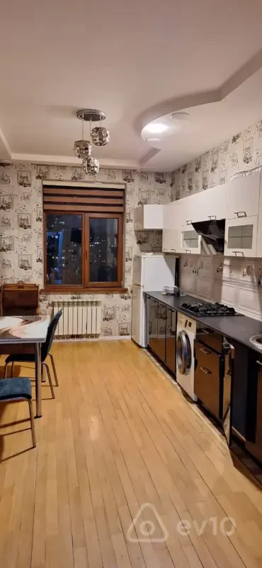 Kirayə verilir 2 otaqlı yeni tikili 85 m²