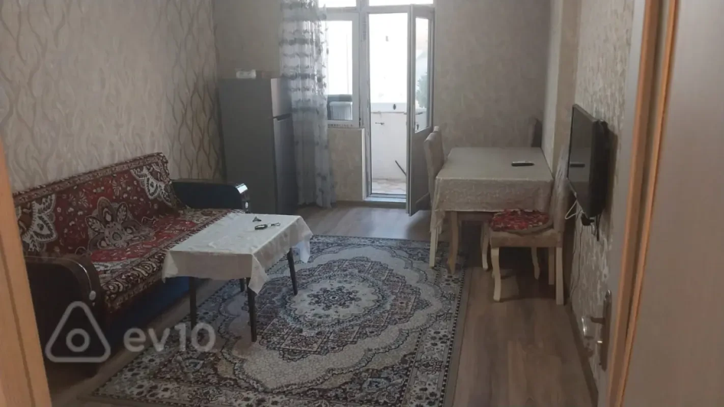 Kirayə verilir 2 otaqlı yeni tikili 52 m²