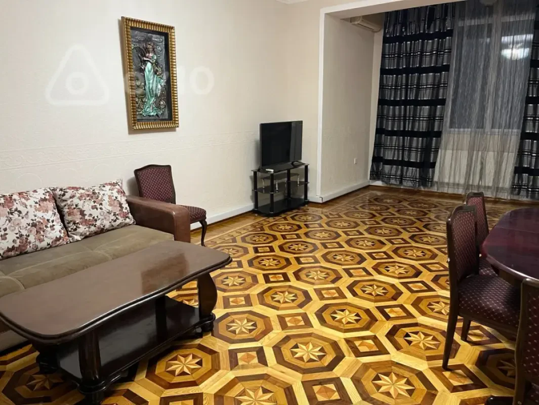 Kirayə verilir 2 otaqlı yeni tikili 115 m²