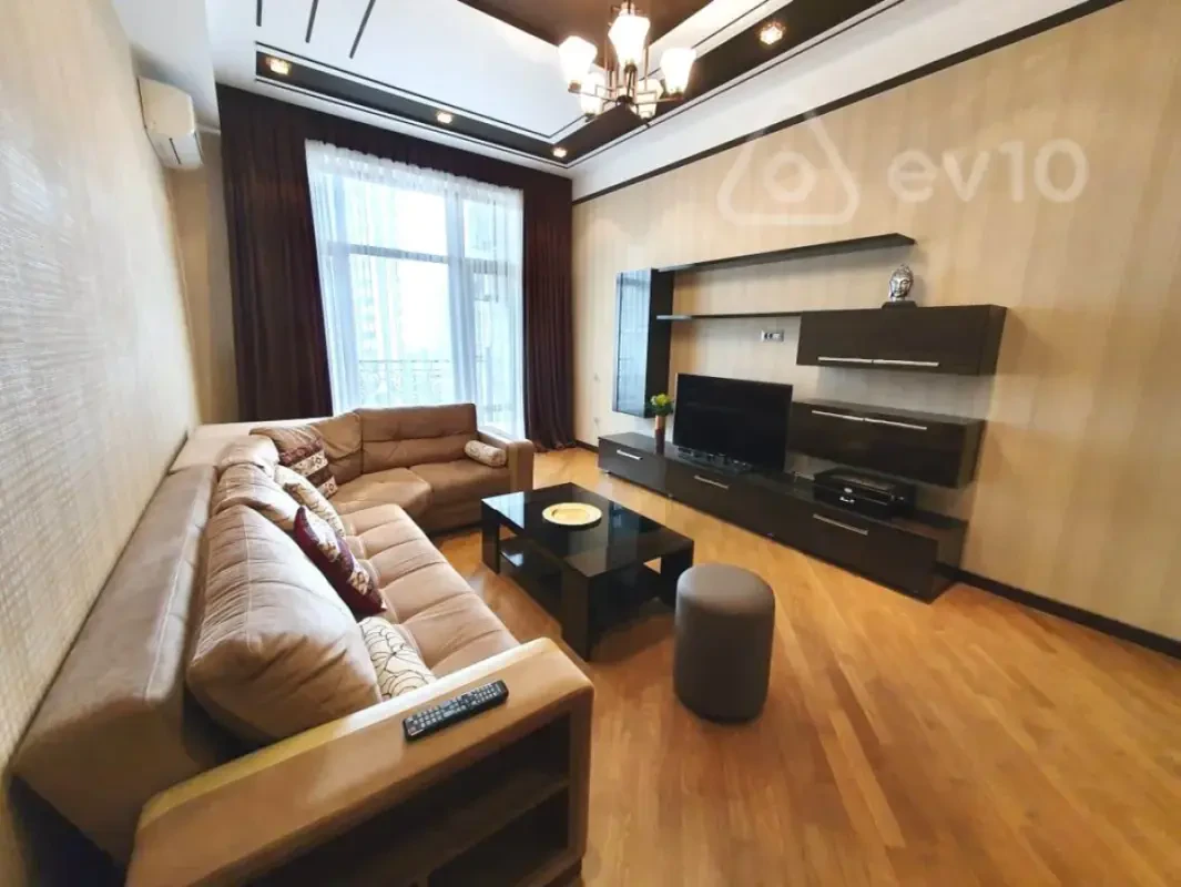 Kirayə verilir 2 otaqlı yeni tikili 115 m²