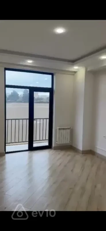 Satılır 2 otaqlı yeni tikili 67 m²
