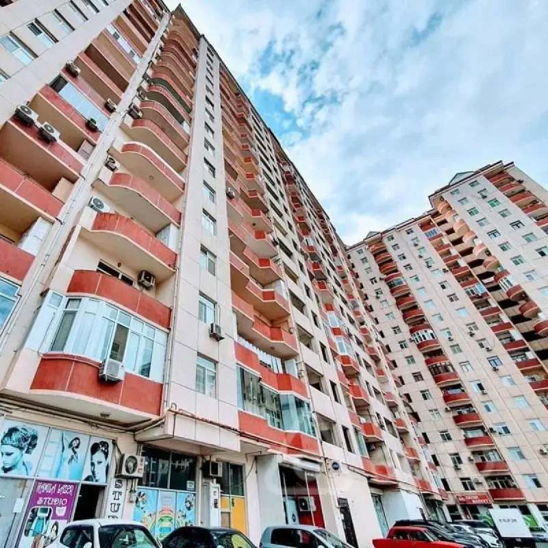 Satılır 4 otaqlı yeni tikili 155 m²