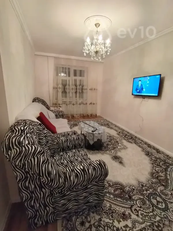 Satılır 3 otaqlı köhnə tikili 70 m²