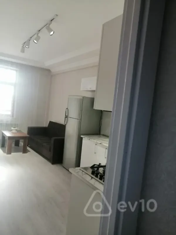 Kirayə verilir 2 otaqlı yeni tikili 77 m²