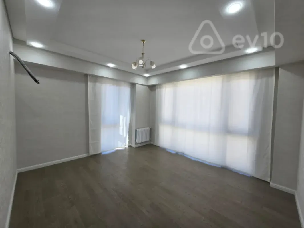 Kirayə verilir 2 otaqlı yeni tikili 56 m²