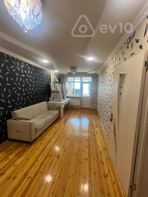 Kirayə verilir 2 otaqlı yeni tikili 80 m²