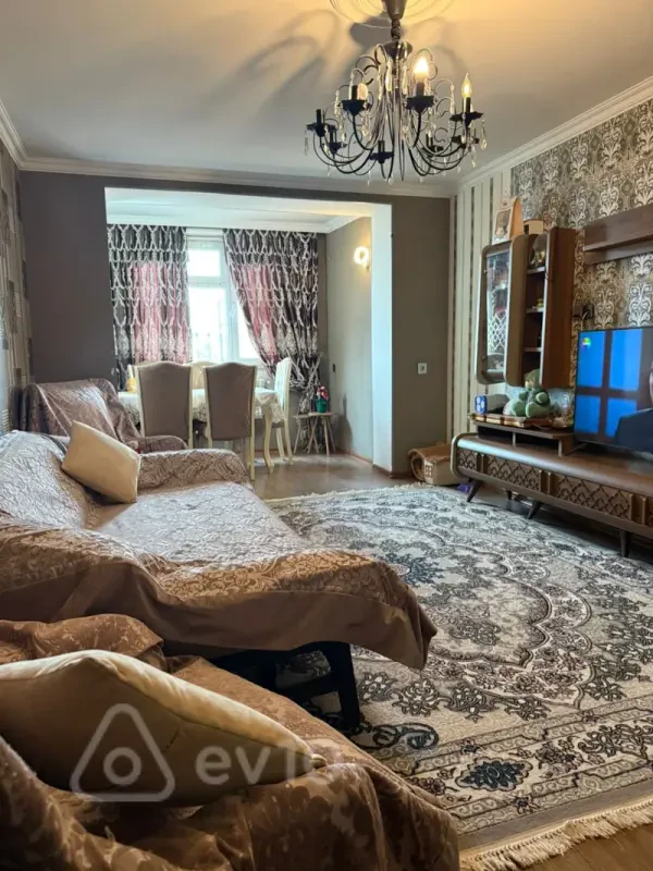 Satılır 3 otaqlı köhnə tikili 63 m²