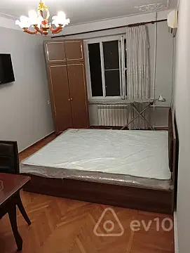 Kirayə verilir 3 otaqlı köhnə tikili 80 m² — Bakı, Nəsimi 3 otaq 80.00 m²