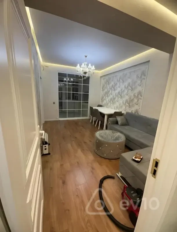Kirayə verilir 3 otaqlı yeni tikili 93 m²